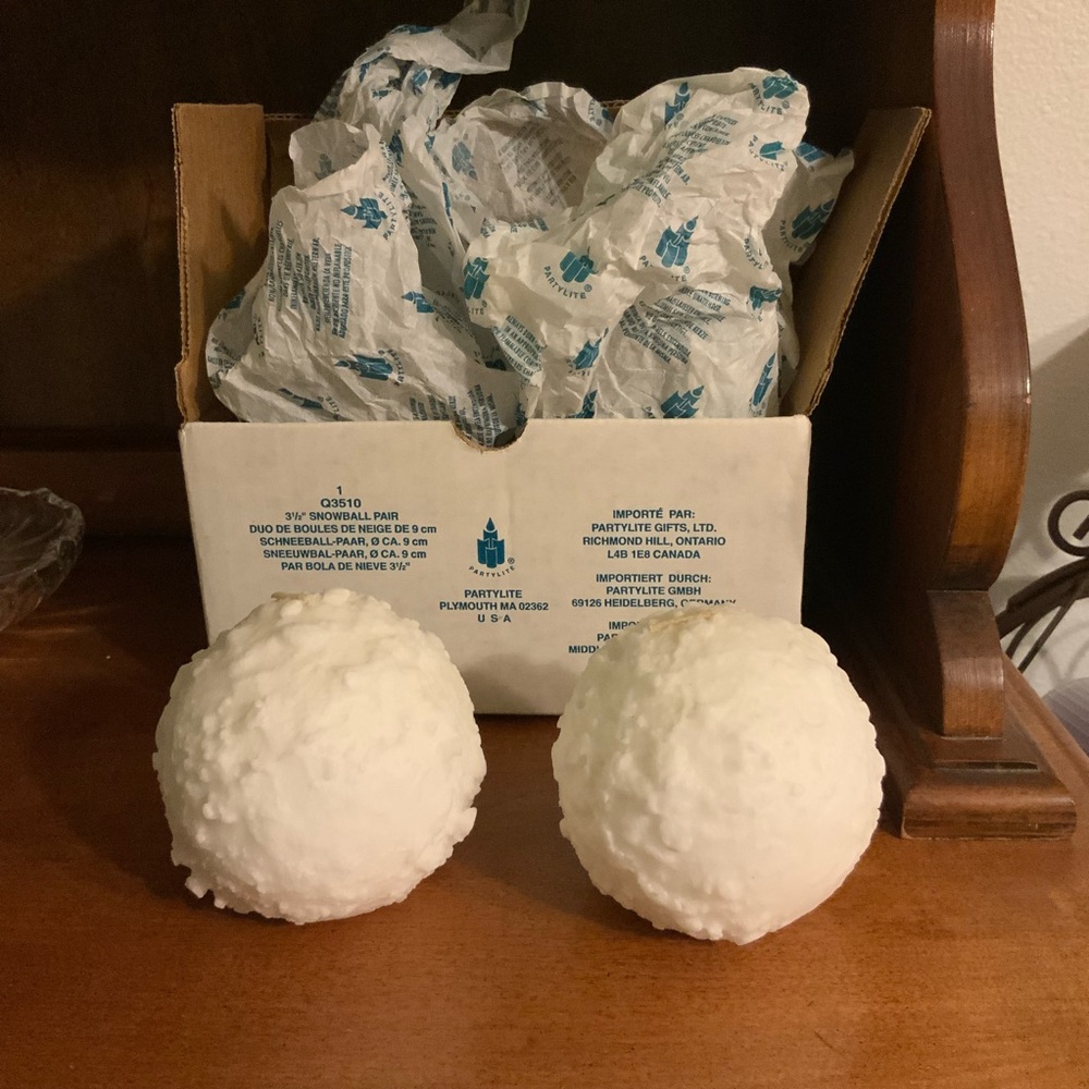 Partylite 3.5” Snowball candle set VTG